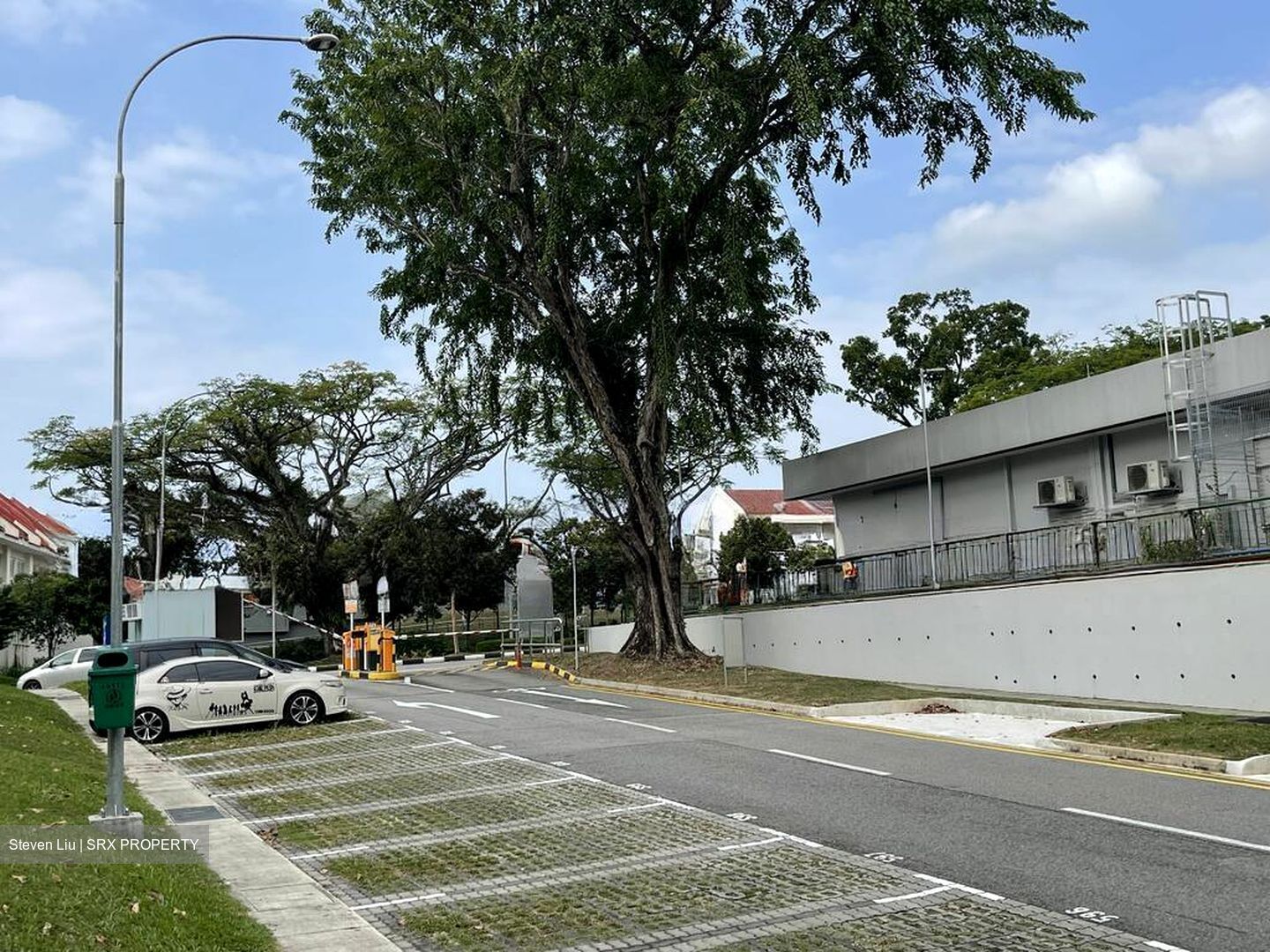 Yio Chu Kang Green (D20), Shop House #567587341